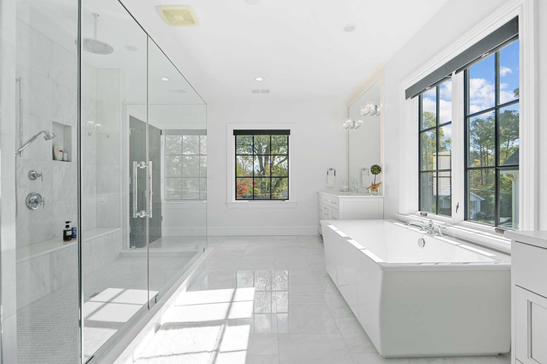 Bathroom – Luxury Marble & Soaking Tub